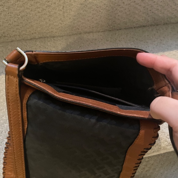 DVF Diane Von Furstenberg LEATHER CROSSBODY BAG - Picture 2 of 3